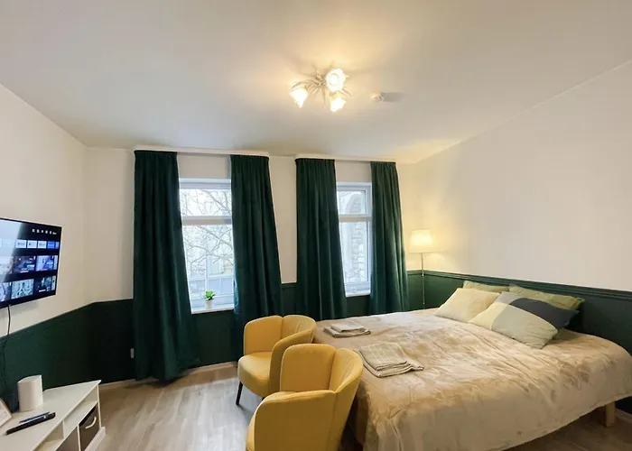 Cozy Airport 5 Min Free Parking